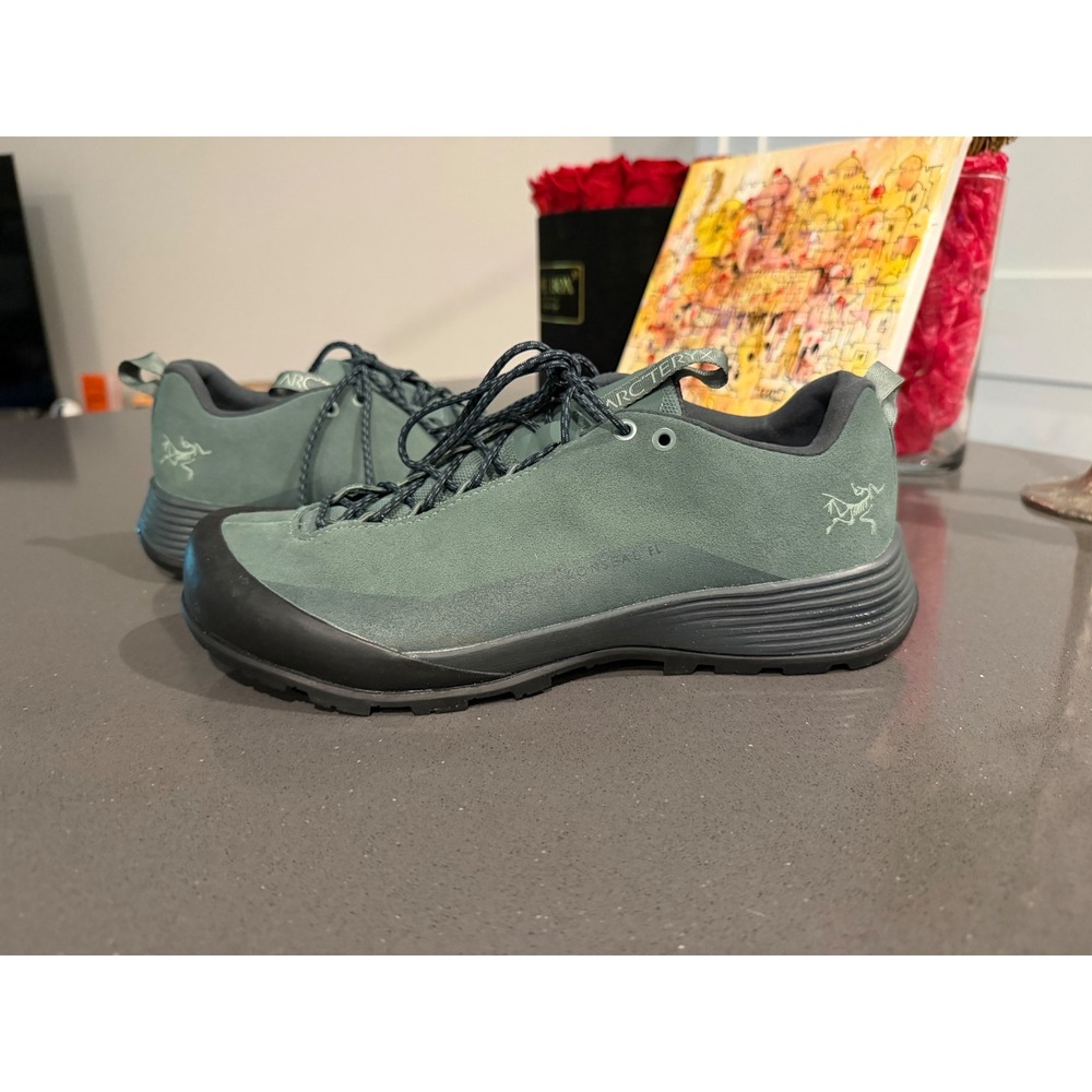 ARC'TERYX Konseal FL 2 Leather GTX Women 7 Green Excellent Gorpcore Hiking Shoe